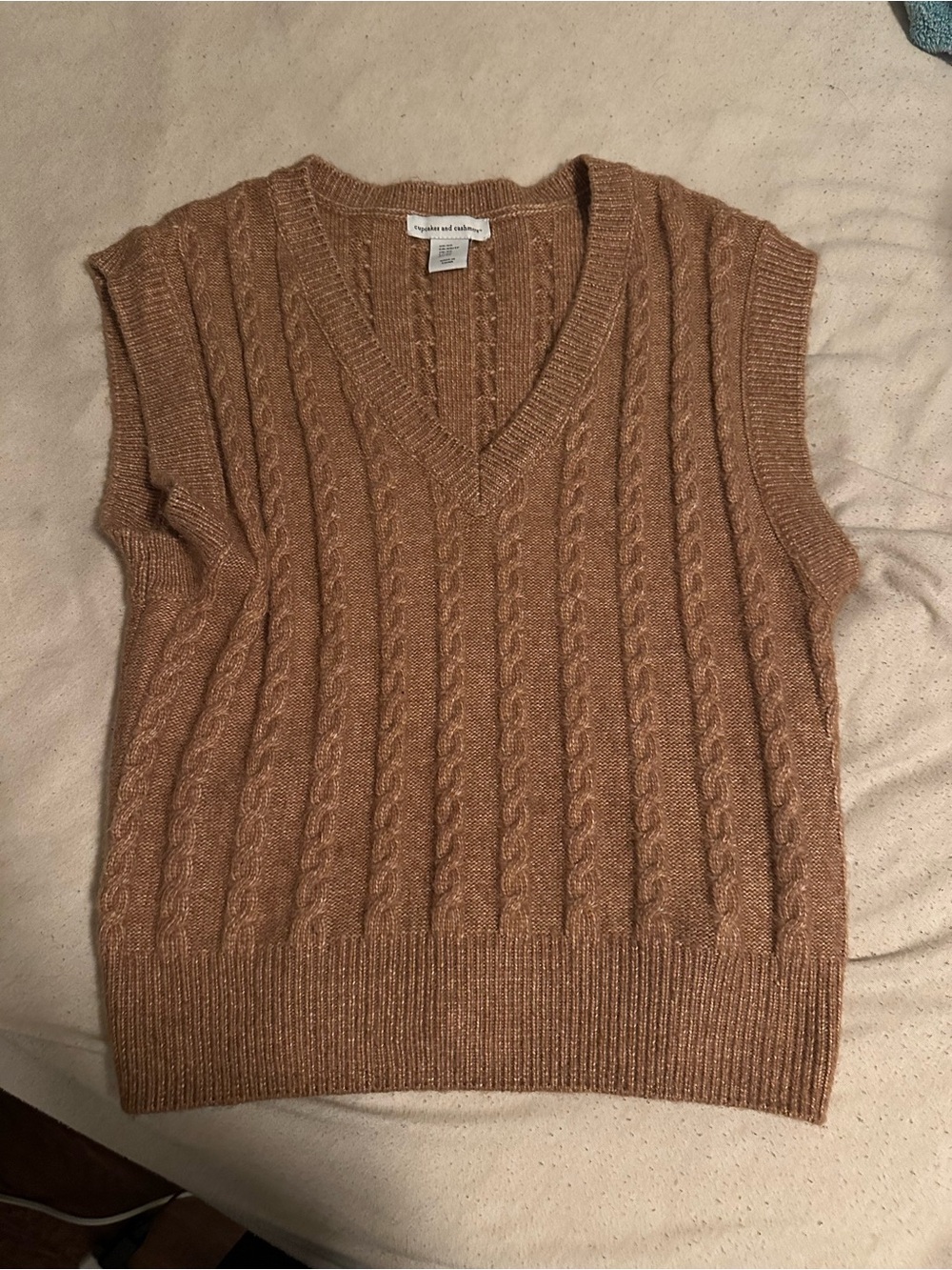 cupcakes & cashmere Cable Knit V-Neck Sweater Vest in Rust Brown